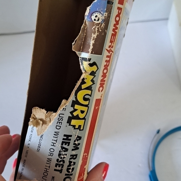 Vintage 80's Smurf AM Radio and Headset with Belt Clip Untested - Picture 11 of 15